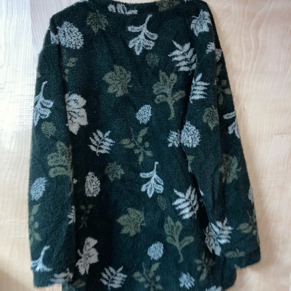 Vintage 🇺🇸 Woolrich Leaf Sweater - Picture 7 of 7